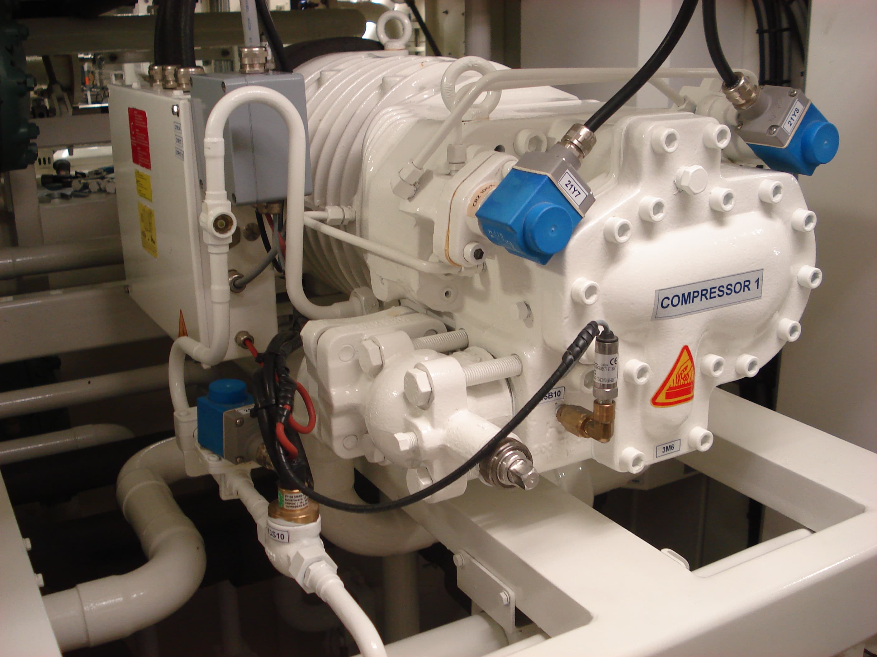 screw compressor yacht