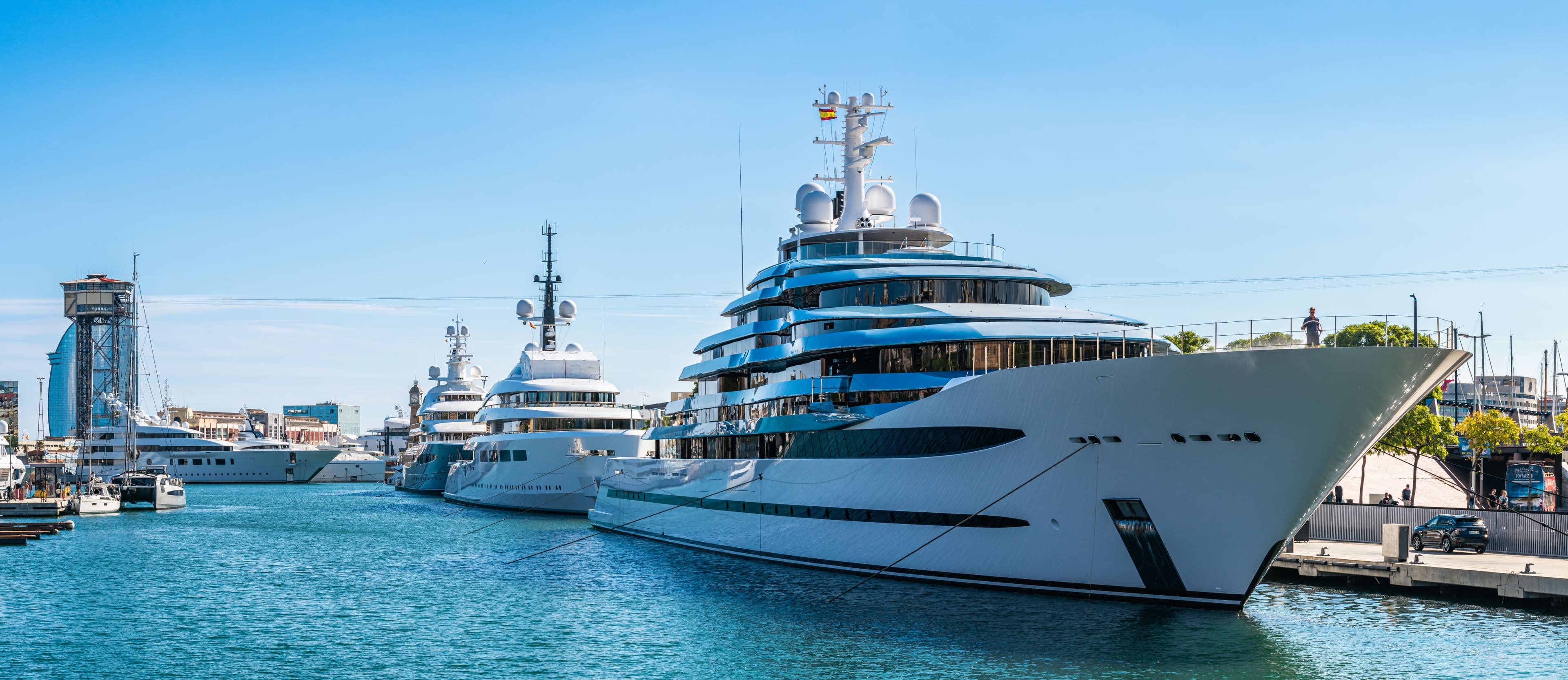 Yachts_docking